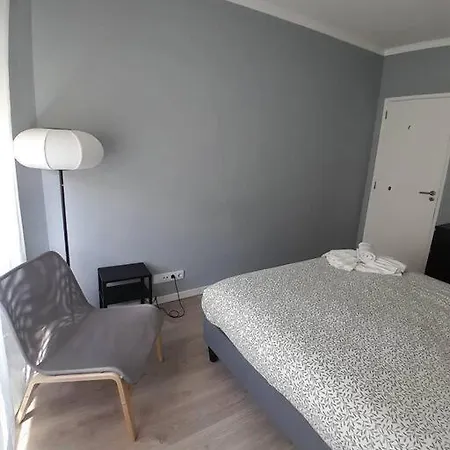 Apartamento De 2 Quartos Em *