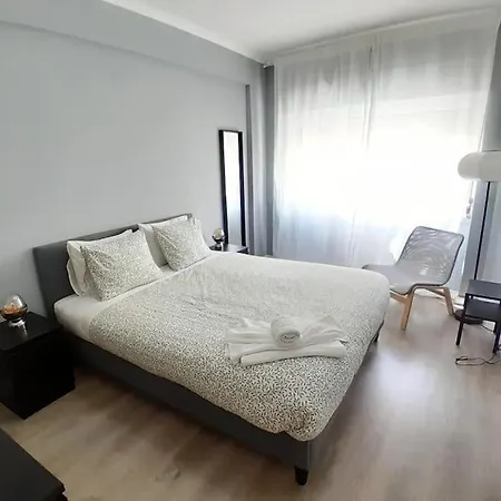 Apartamento De 2 Quartos Em *